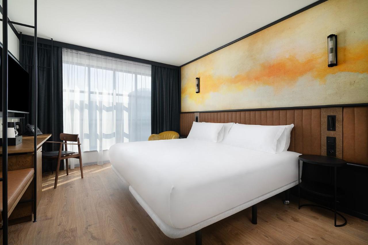 Отель Barcelo Warsaw Powisle Экстерьер фото