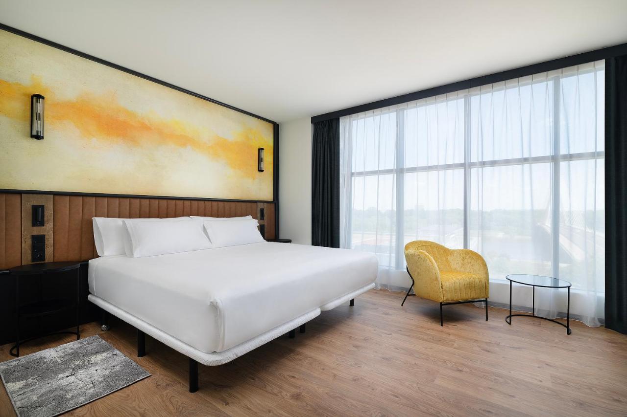 Отель Barcelo Warsaw Powisle Экстерьер фото