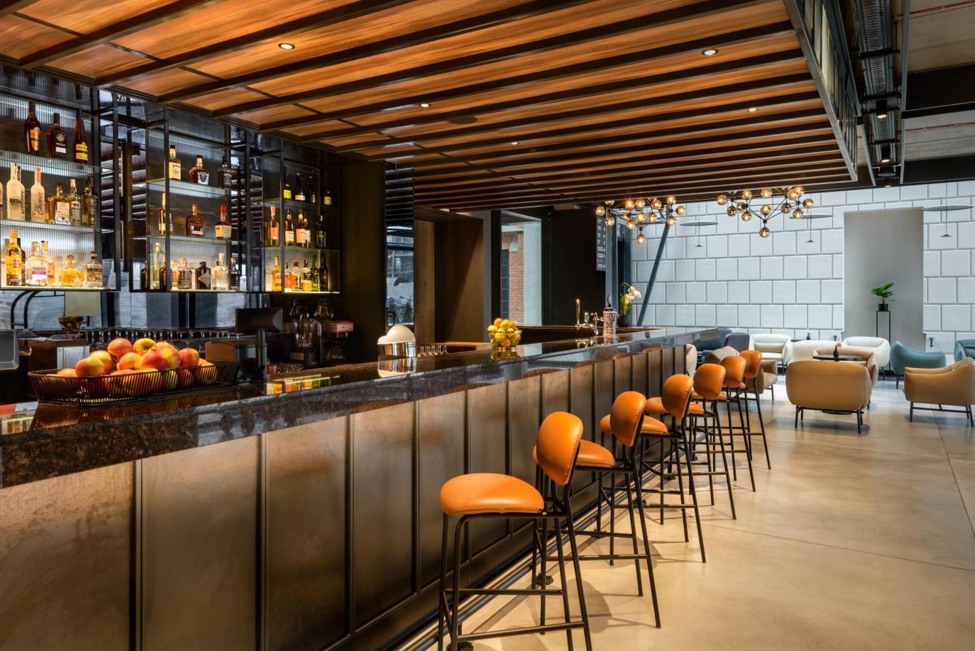 Отель Barcelo Warsaw Powisle Экстерьер фото