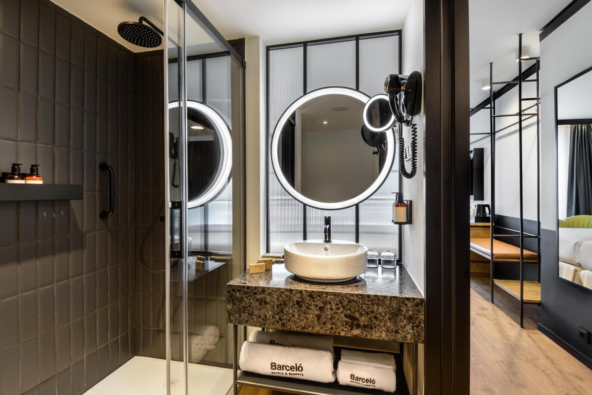 Отель Barcelo Warsaw Powisle Экстерьер фото