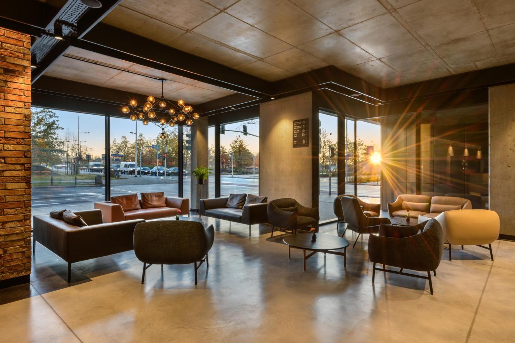 Отель Barcelo Warsaw Powisle Экстерьер фото