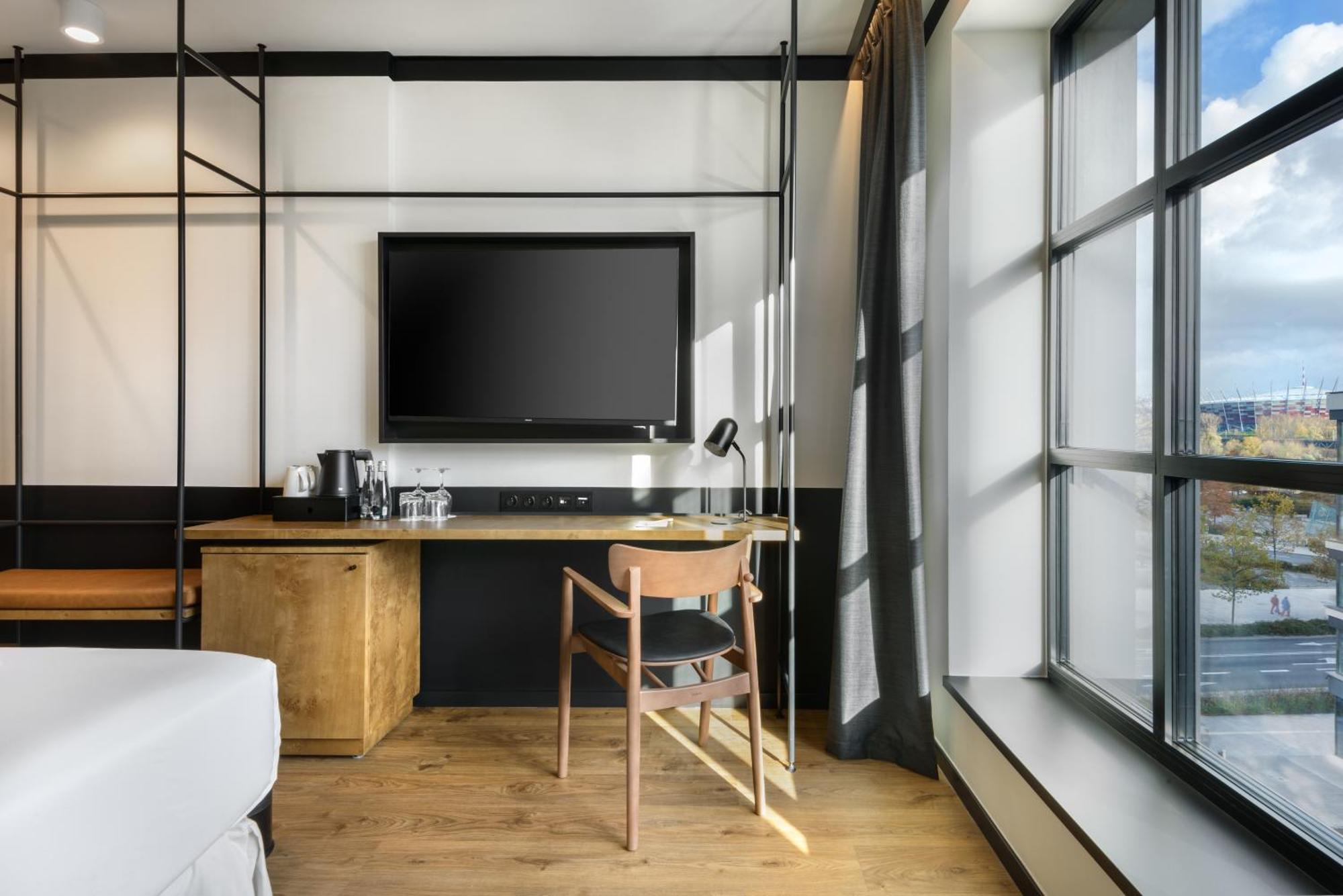 Отель Barcelo Warsaw Powisle Экстерьер фото