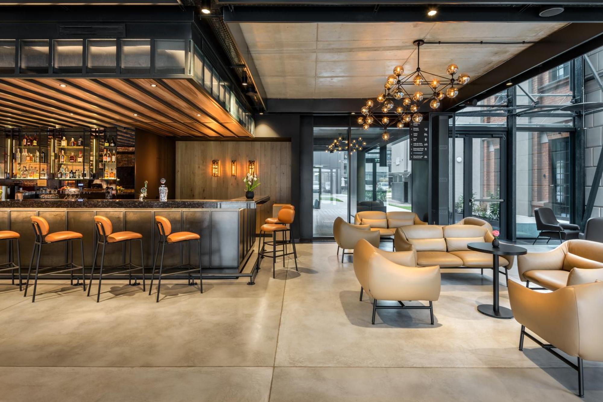 Отель Barcelo Warsaw Powisle Экстерьер фото