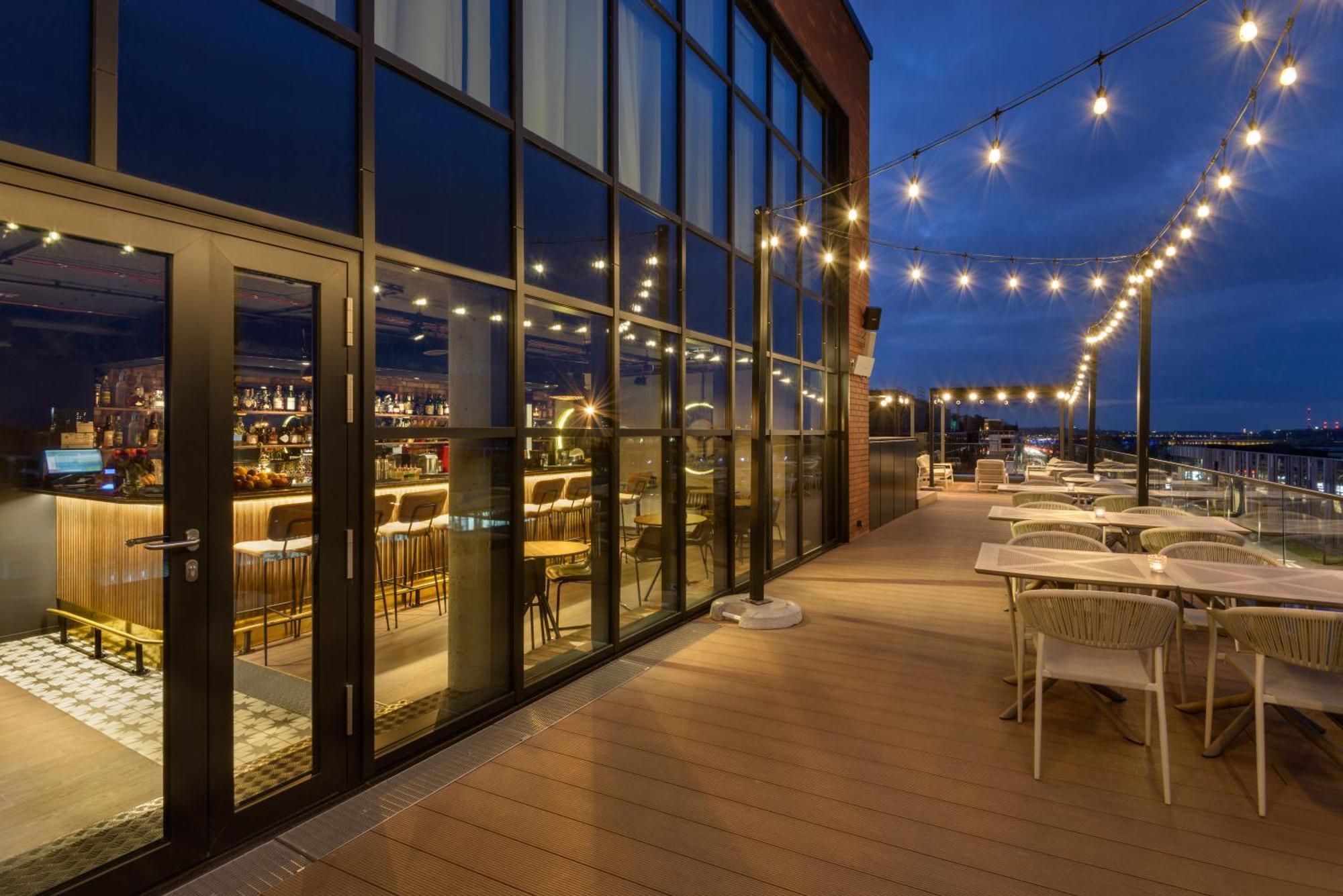 Отель Barcelo Warsaw Powisle Экстерьер фото