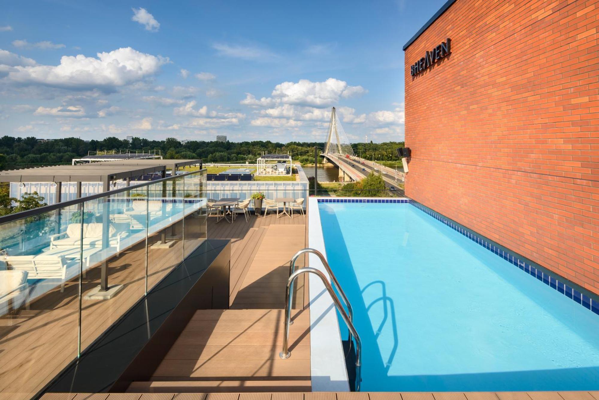Отель Barcelo Warsaw Powisle Экстерьер фото