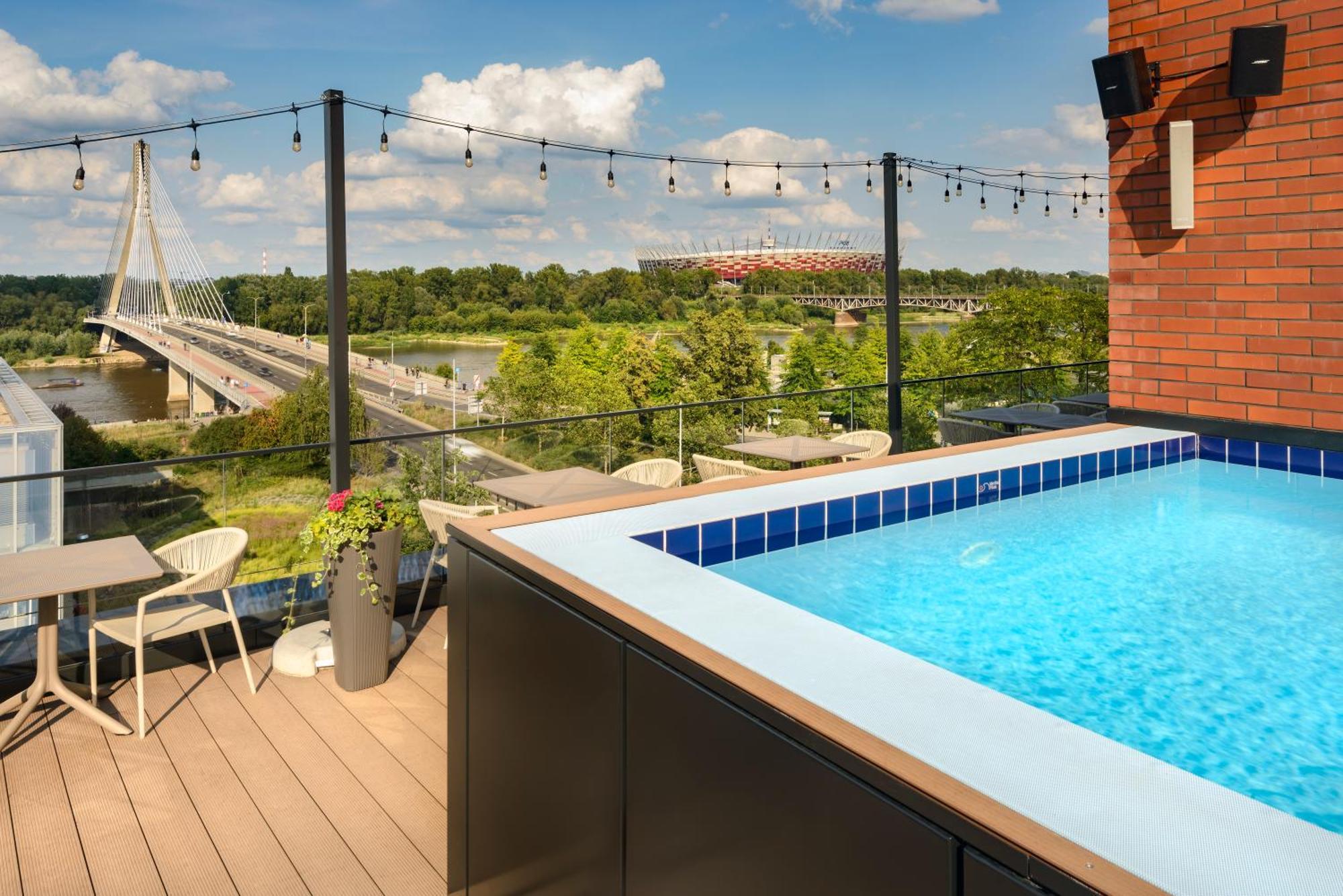 Отель Barcelo Warsaw Powisle Экстерьер фото